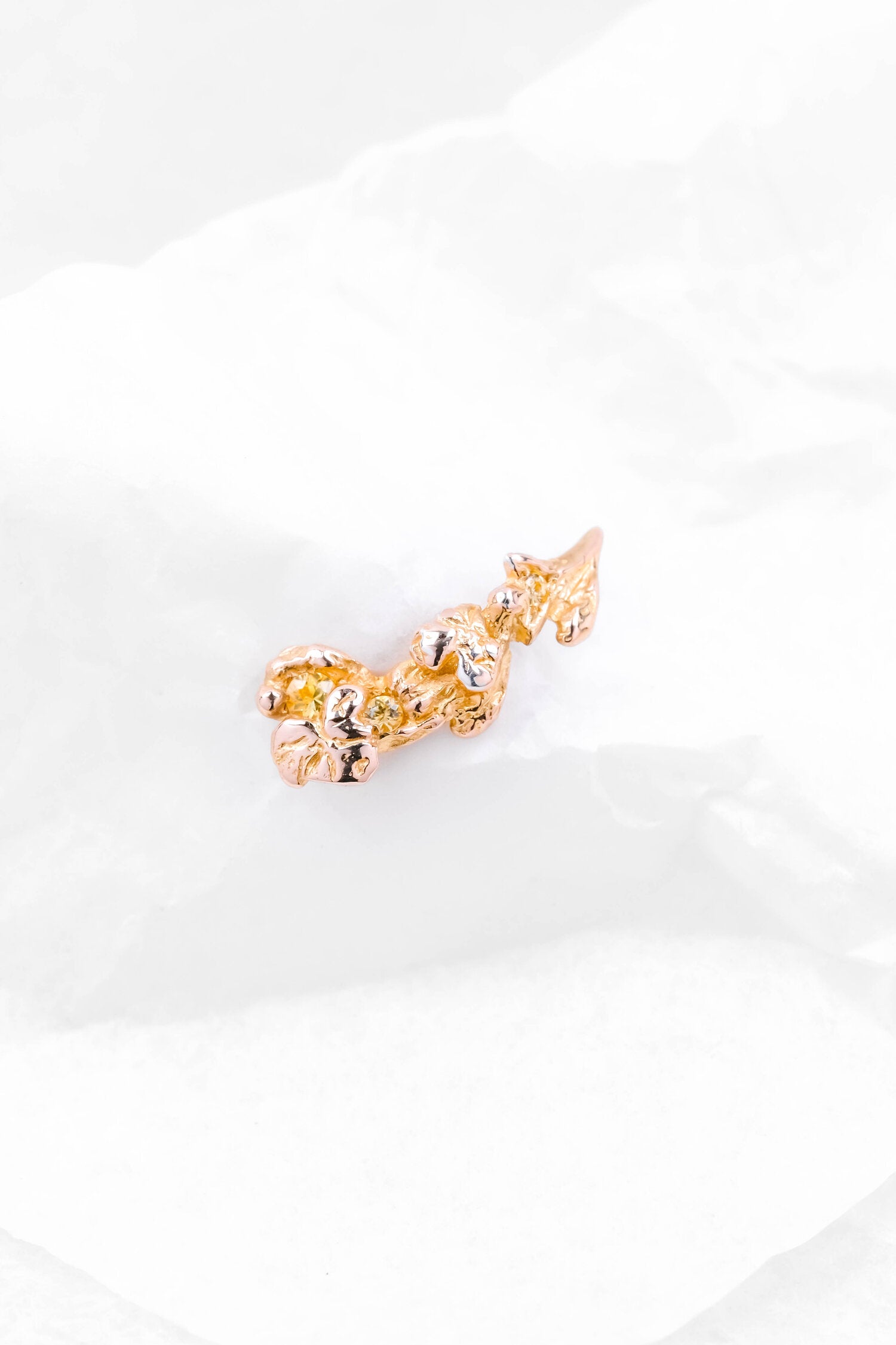 VINÉA SINGLE EARRING