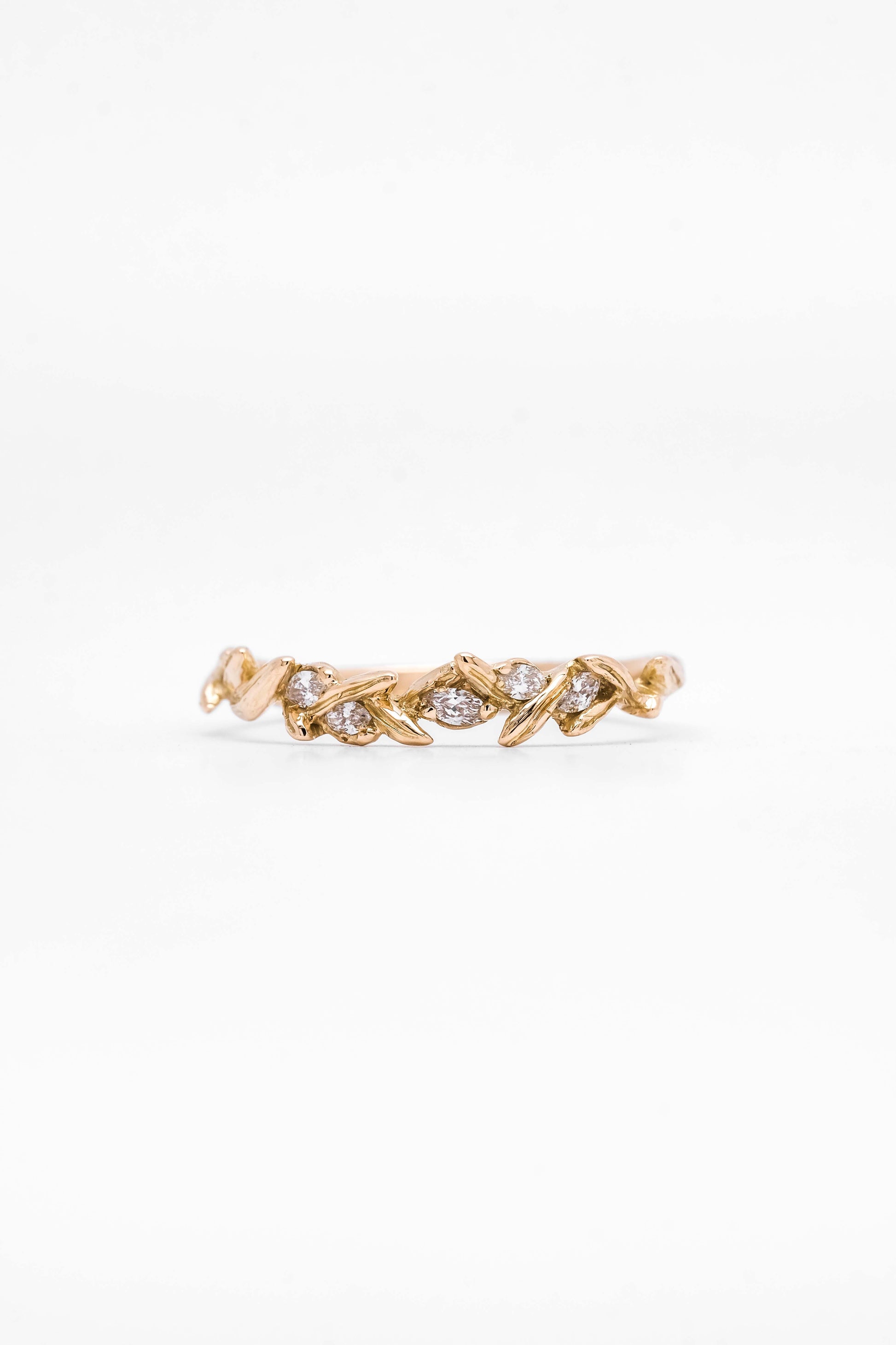 OLIVIA RING