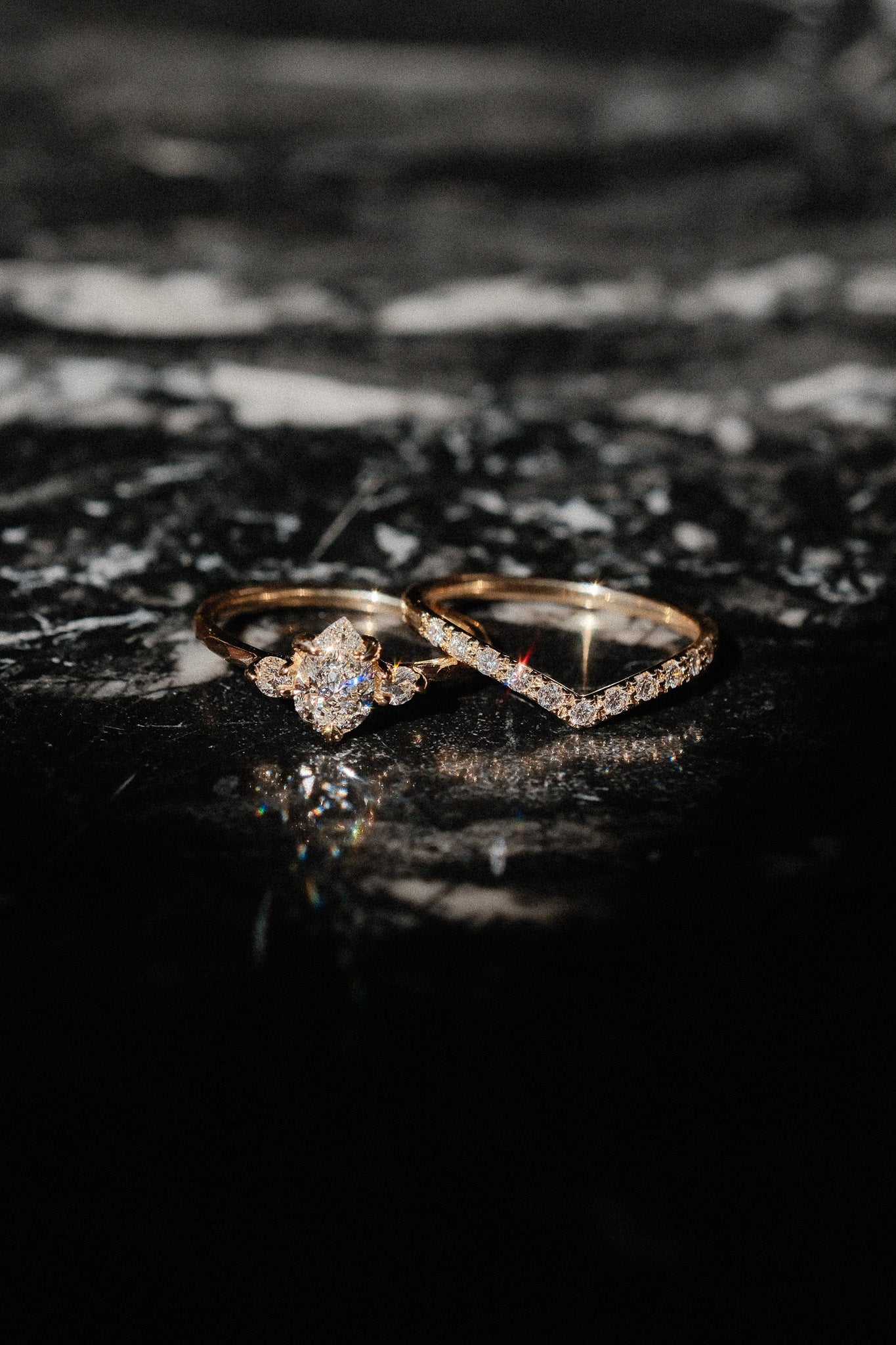 TRINITA PEAR SOLITAIRE RING VI