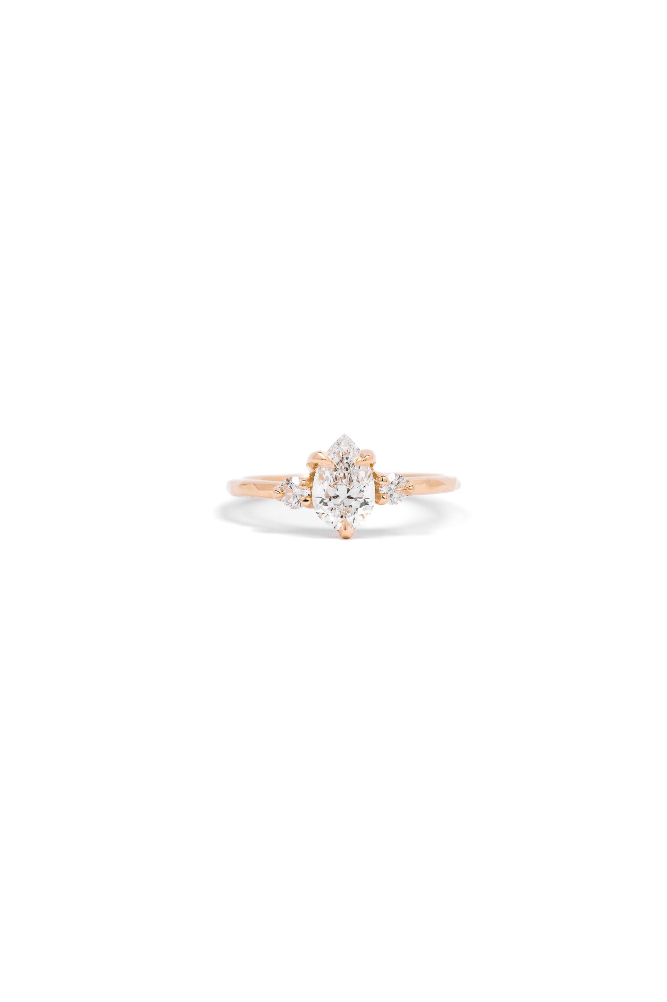 TRINITA PEAR SOLITAIRE RING VI