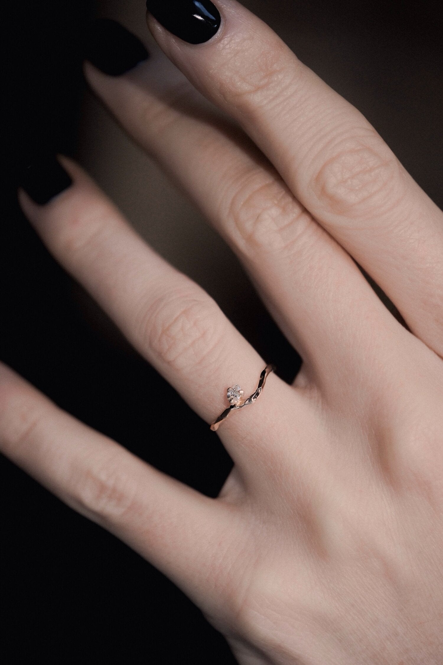 TINY LINE PEAR SOLITAIRE 0.08CT