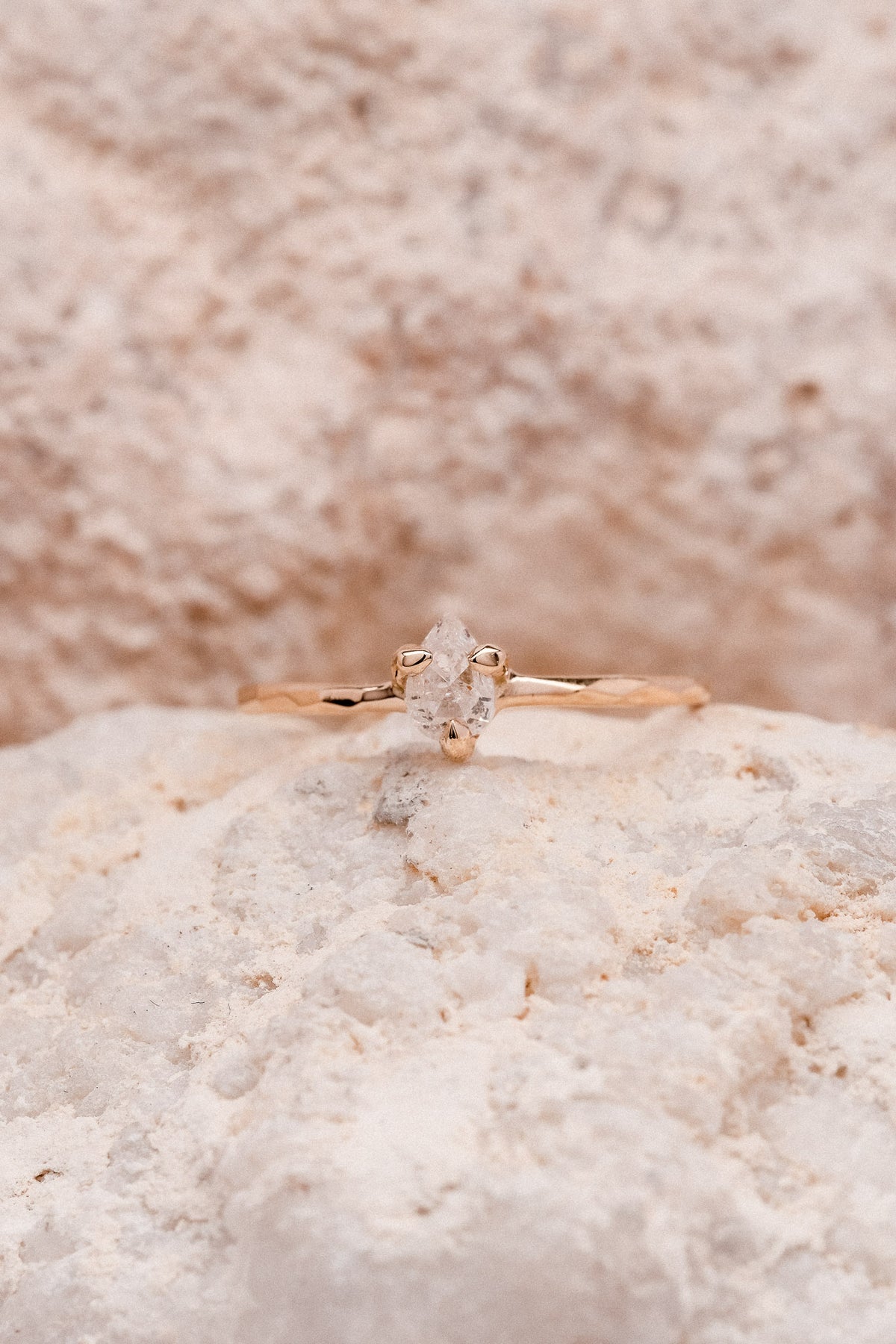 SOLITAIRE POIRE MILKY 0.37CT