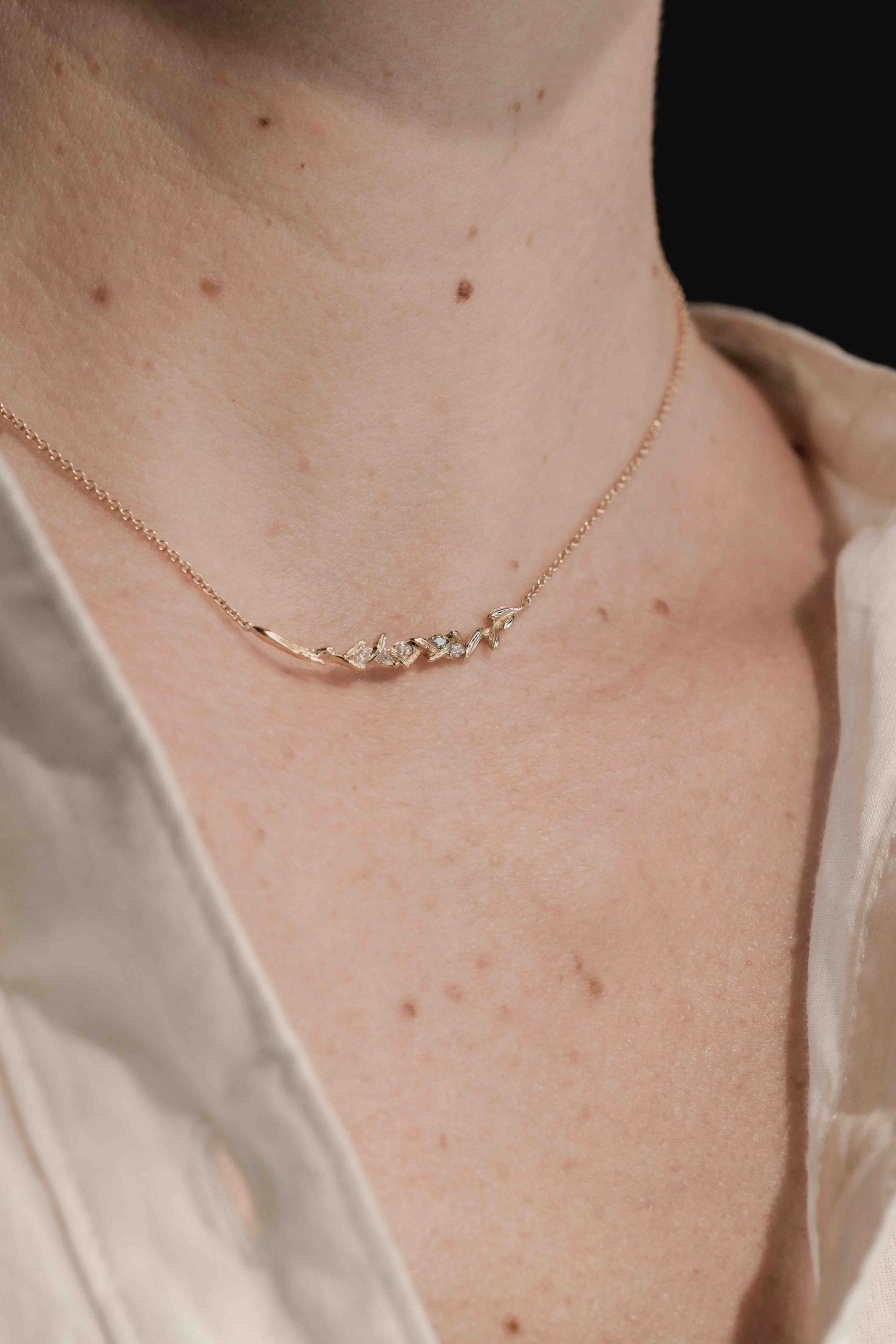 OLIVIA NECKLACE