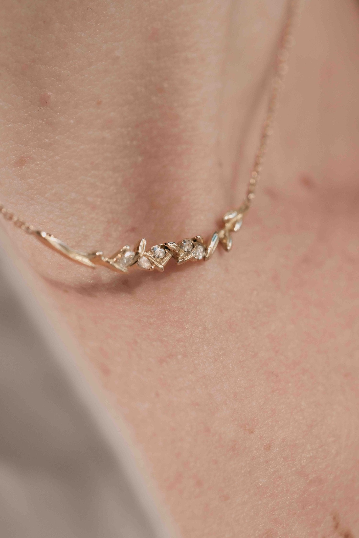 OLIVIA NECKLACE