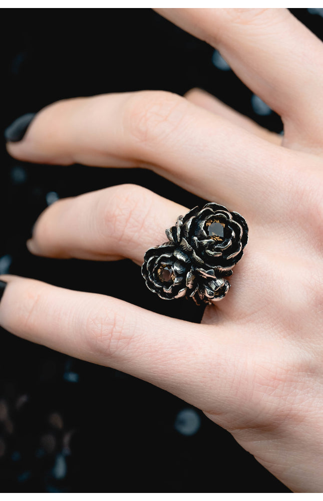 PEONIES SMOKY