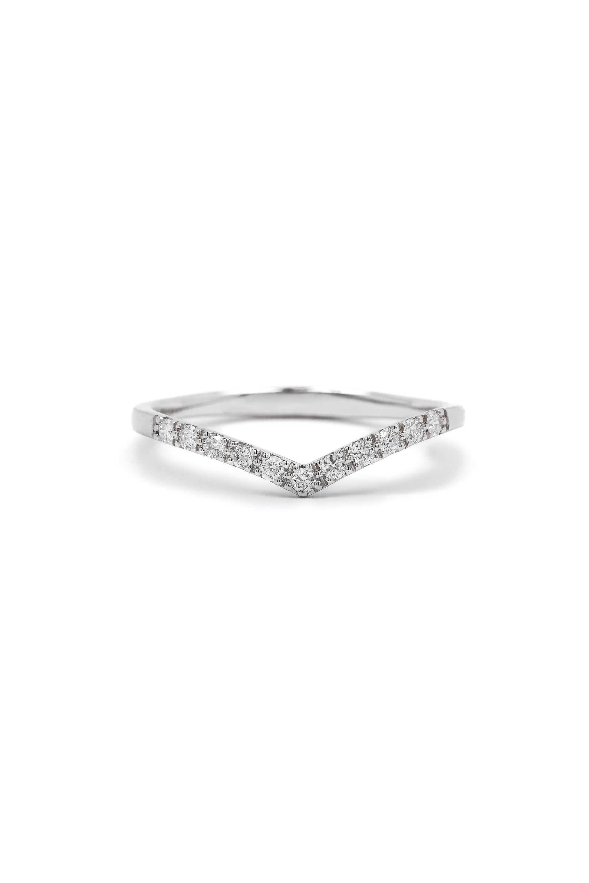 BAGUE NEL SEMI-PAVÉE