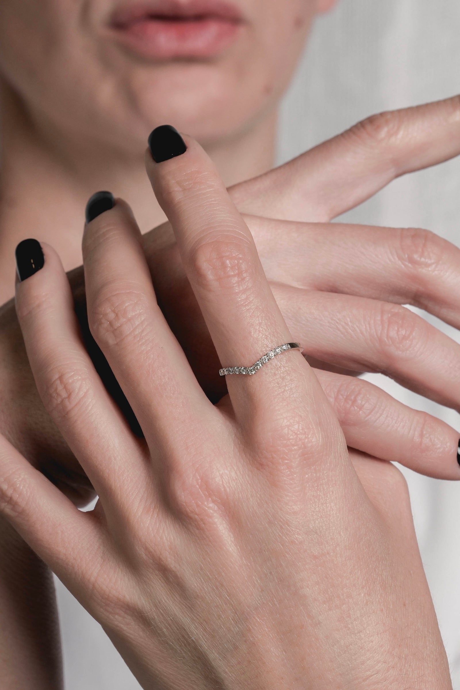 BAGUE NEL SEMI-PAVÉE