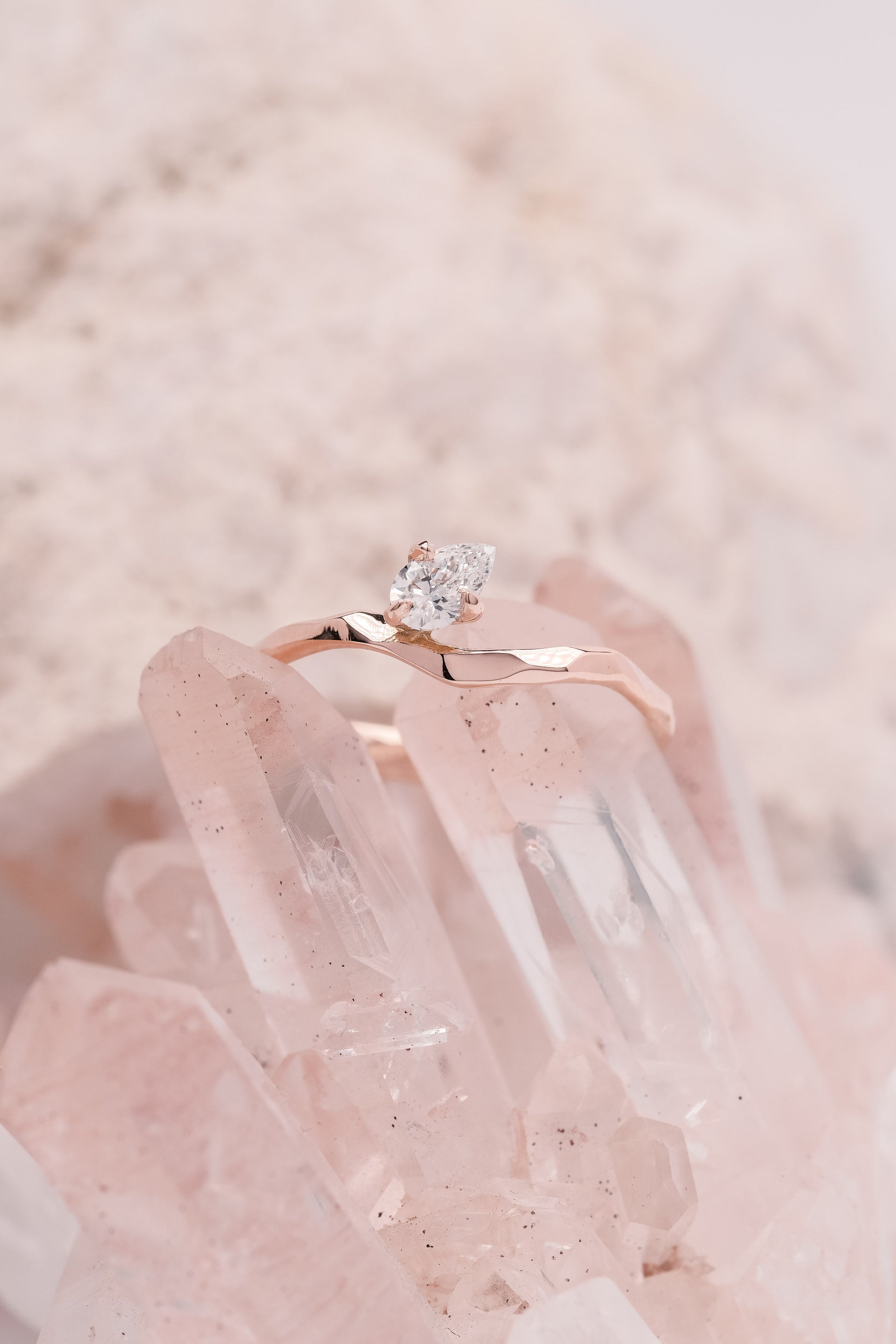 TINY LINE PEAR SOLITAIRE 0.15CT
