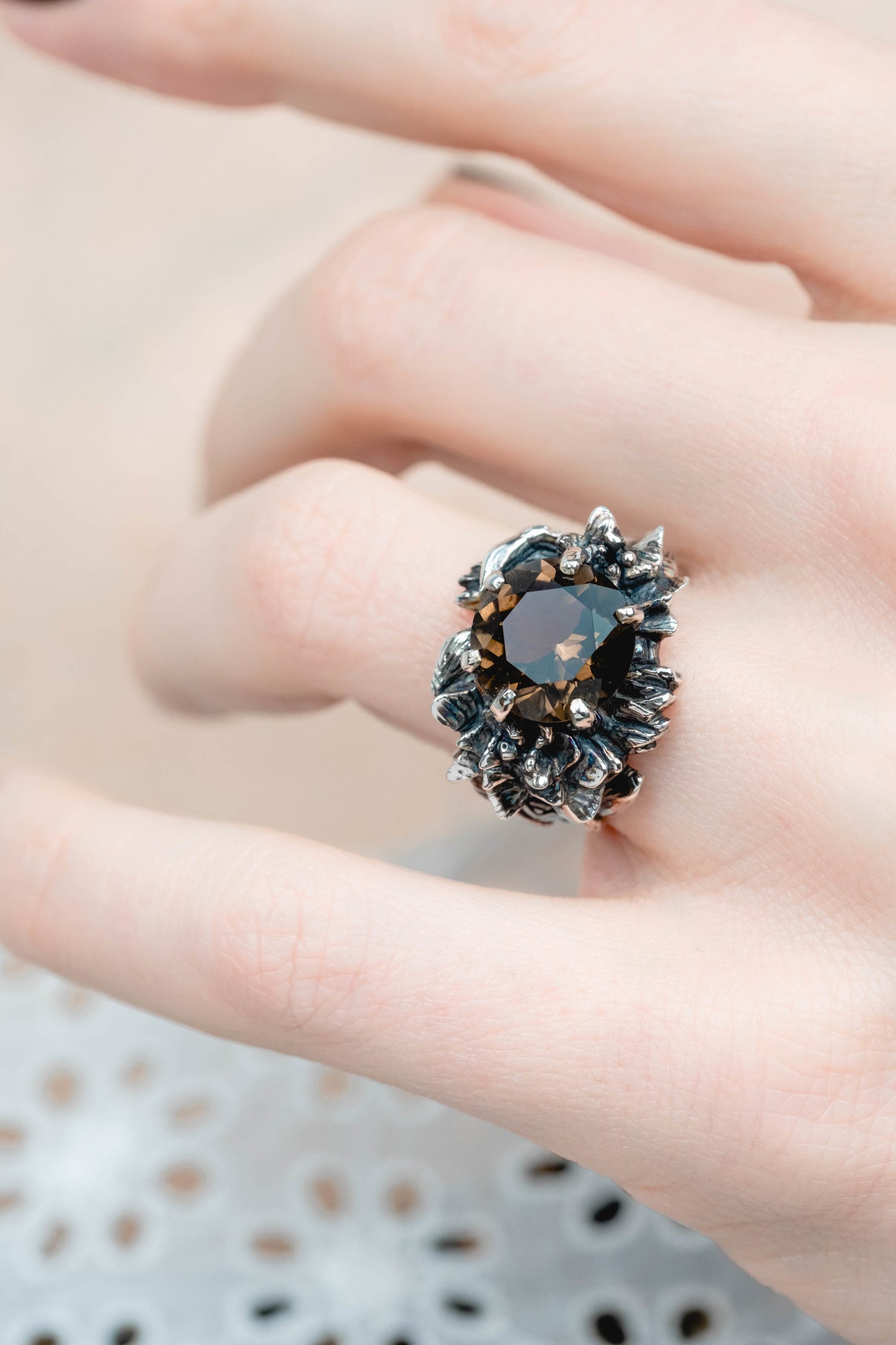 BAGUE NYMPHÉA SMOKY