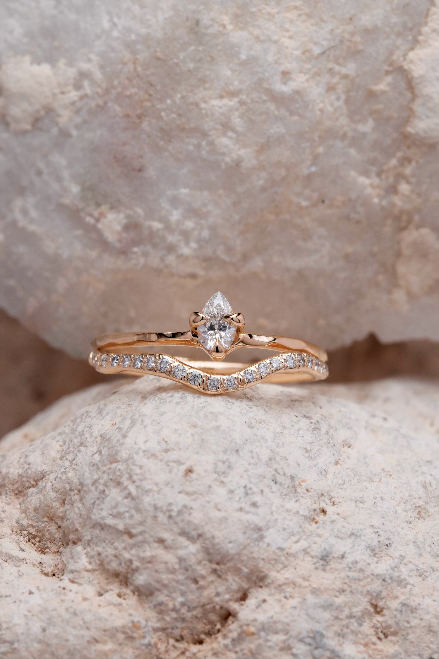 TINY LINE PEAR SOLITAIRE 0.15