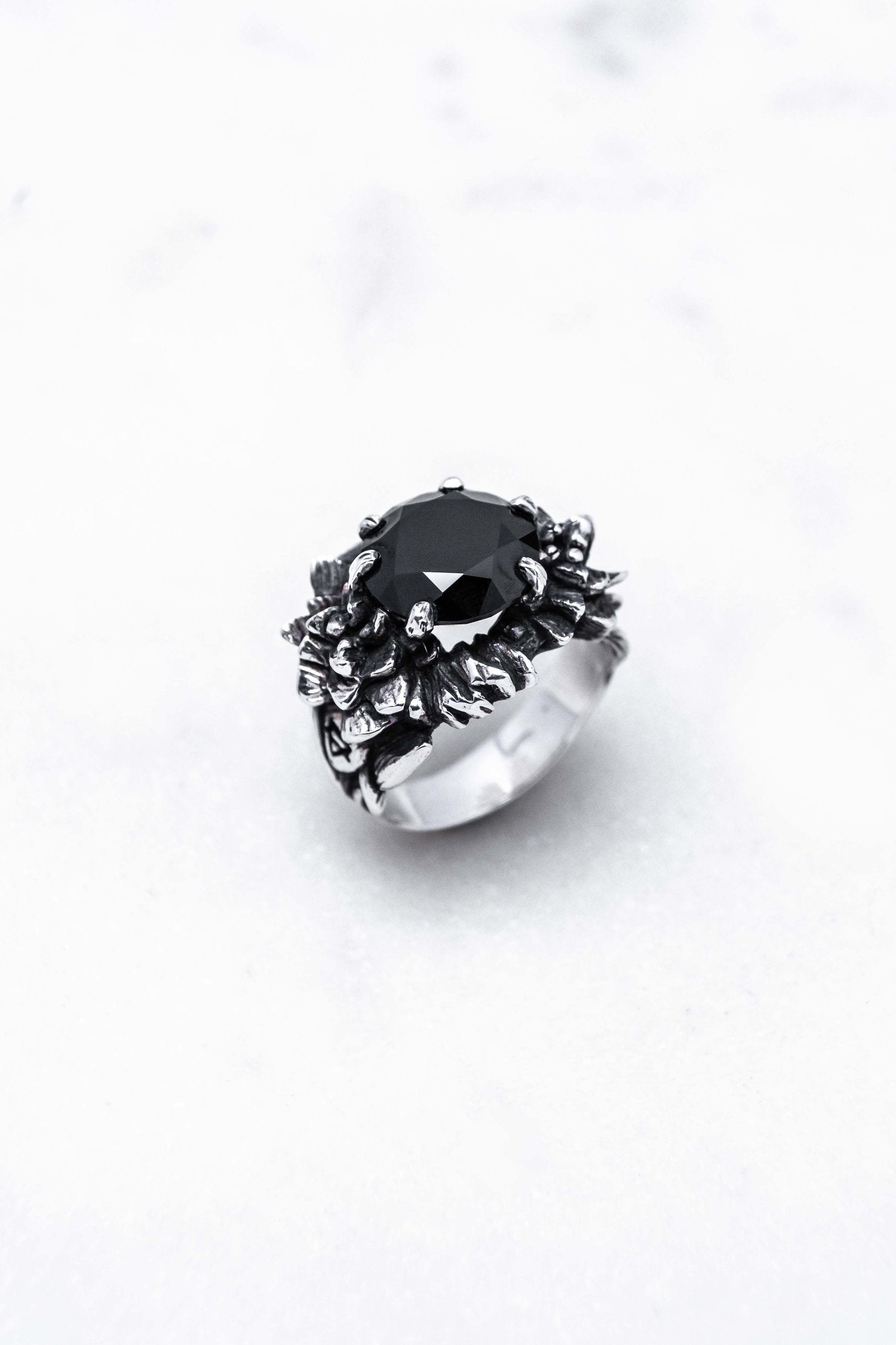 BAGUE BLACK NYMPHÉA