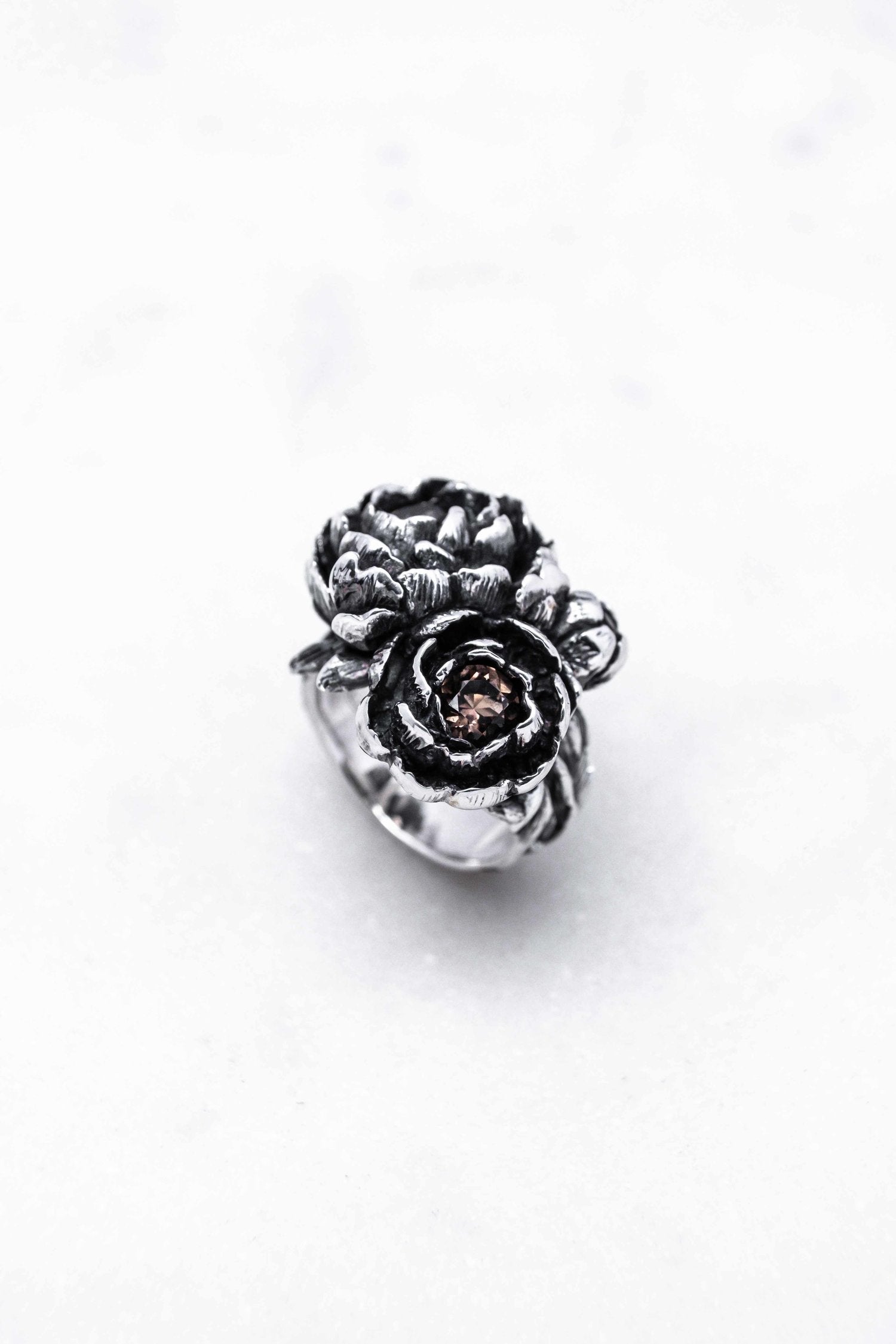 SMOKY PEONIES RING