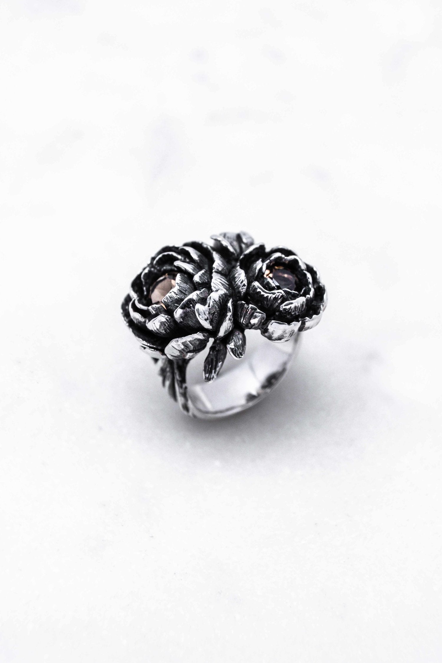 SMOKY PEONIES RING