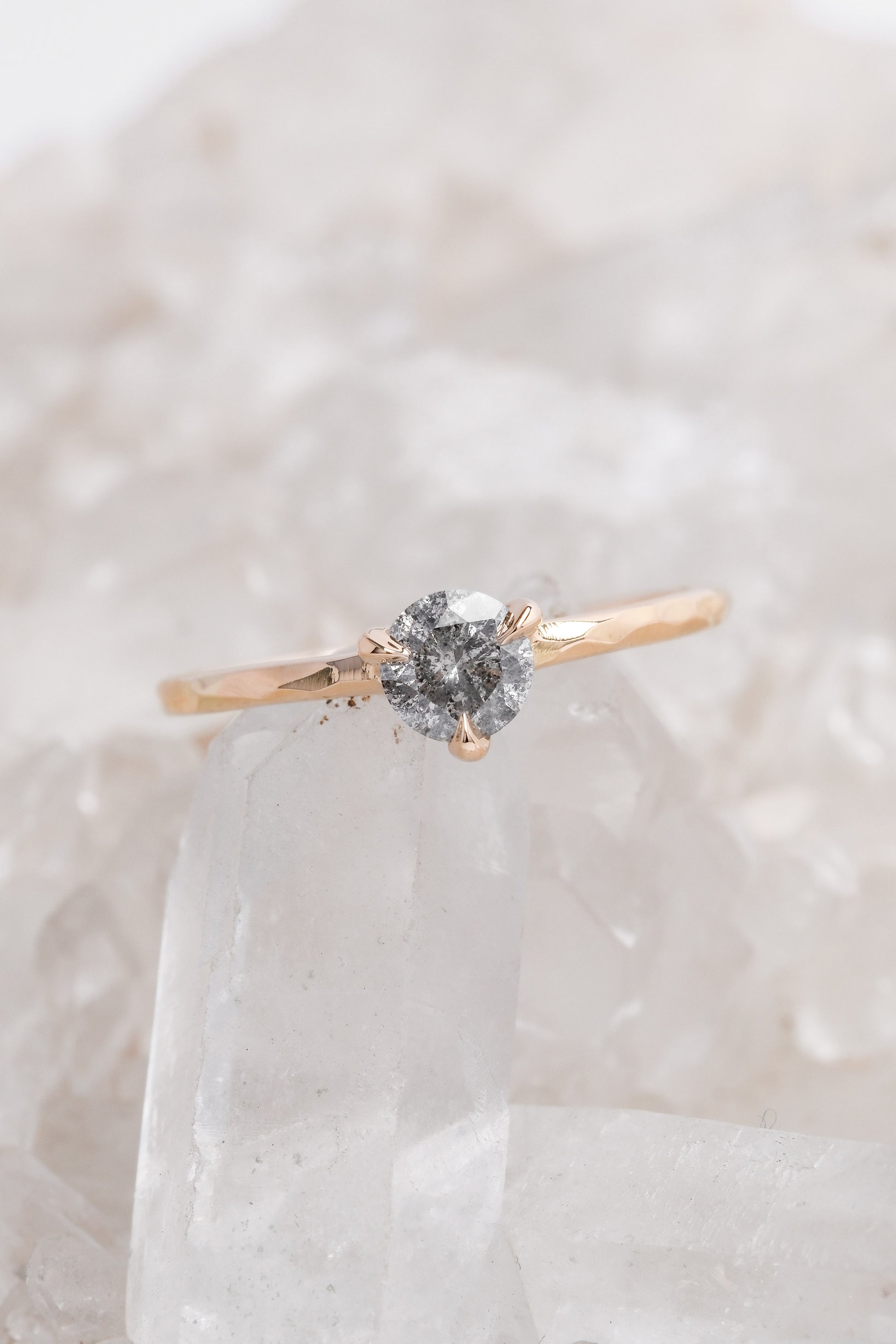 MILKY ROUND SOLITAIRE 0.44CT