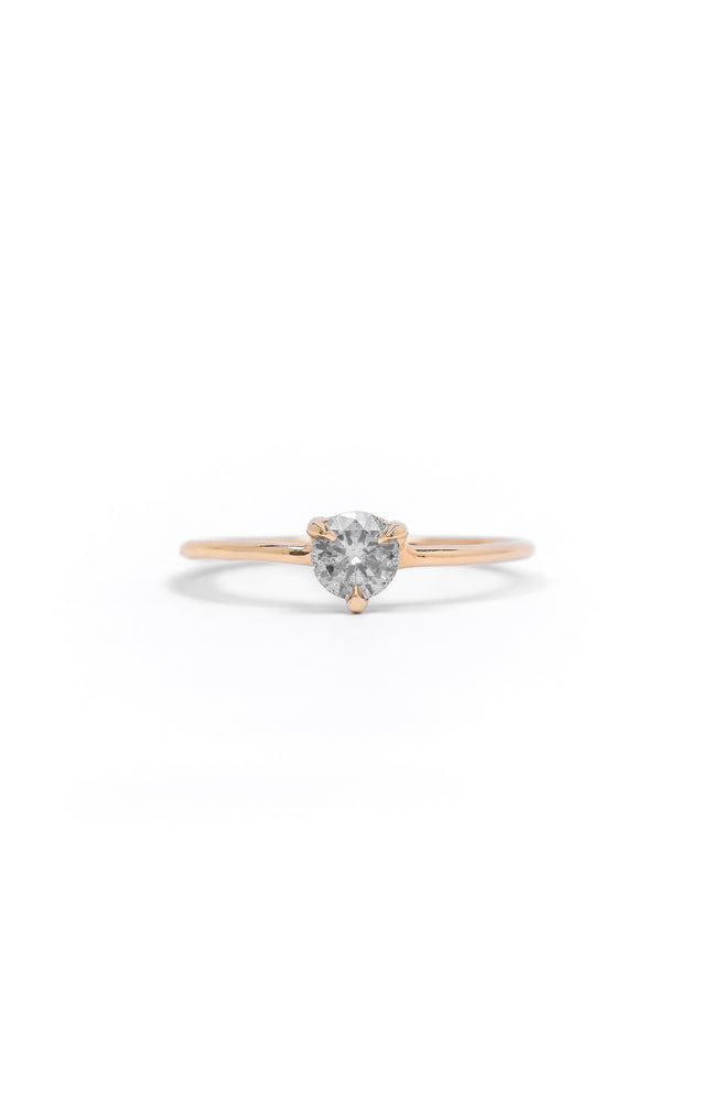 MILKY OVAL SOLITAIRE