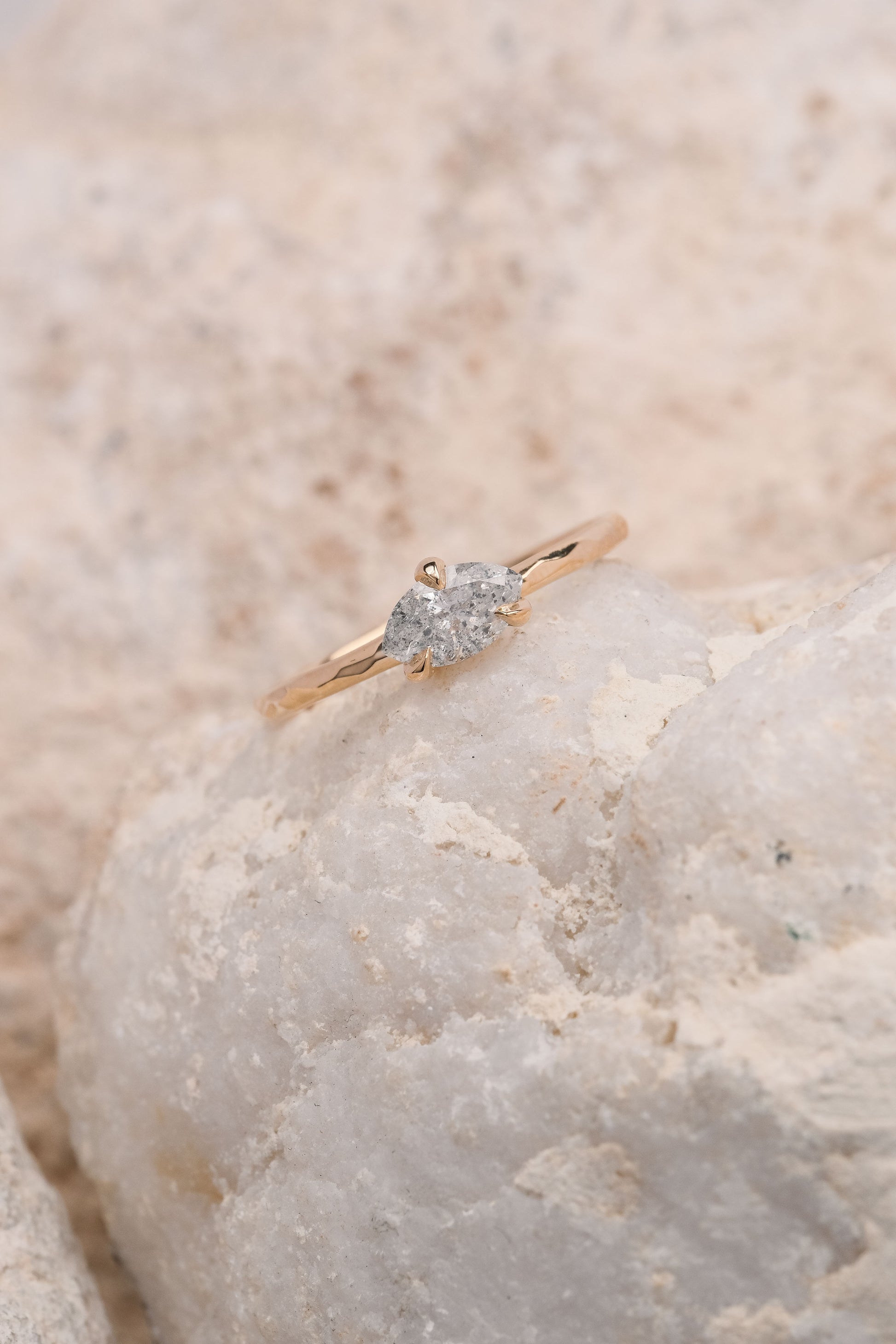 MILKY MARQUISE SOLITAIRE 0.41CT