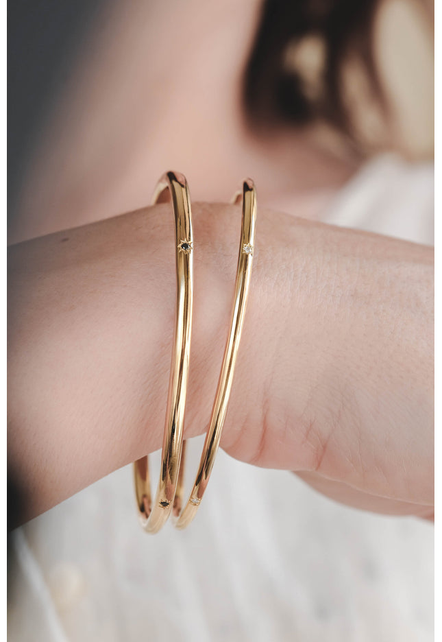 CASSIOPEA ROUND WIRE BANGLE