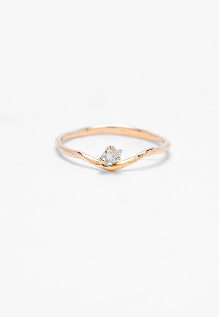 TINY LINE PEAR SOLITAIRE