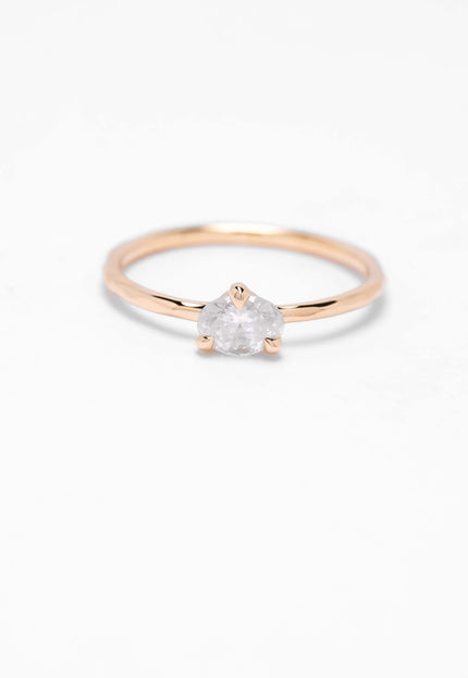 MILKY OVAL SOLITAIRE