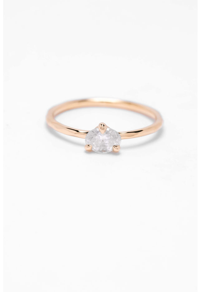 MILKY OVAL SOLITAIRE