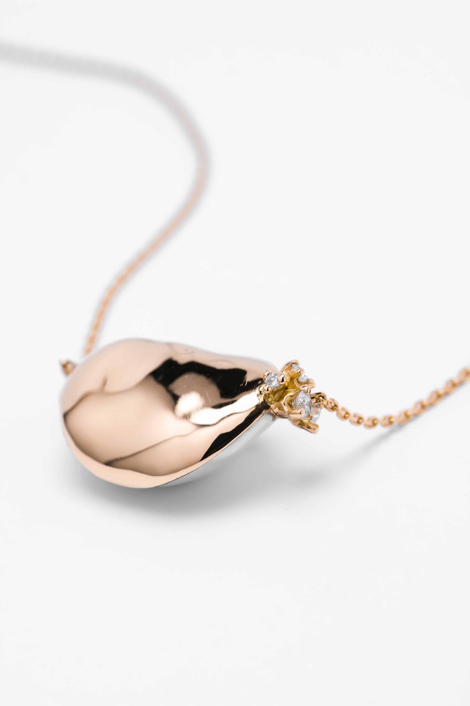 ONDINE NECKLACE