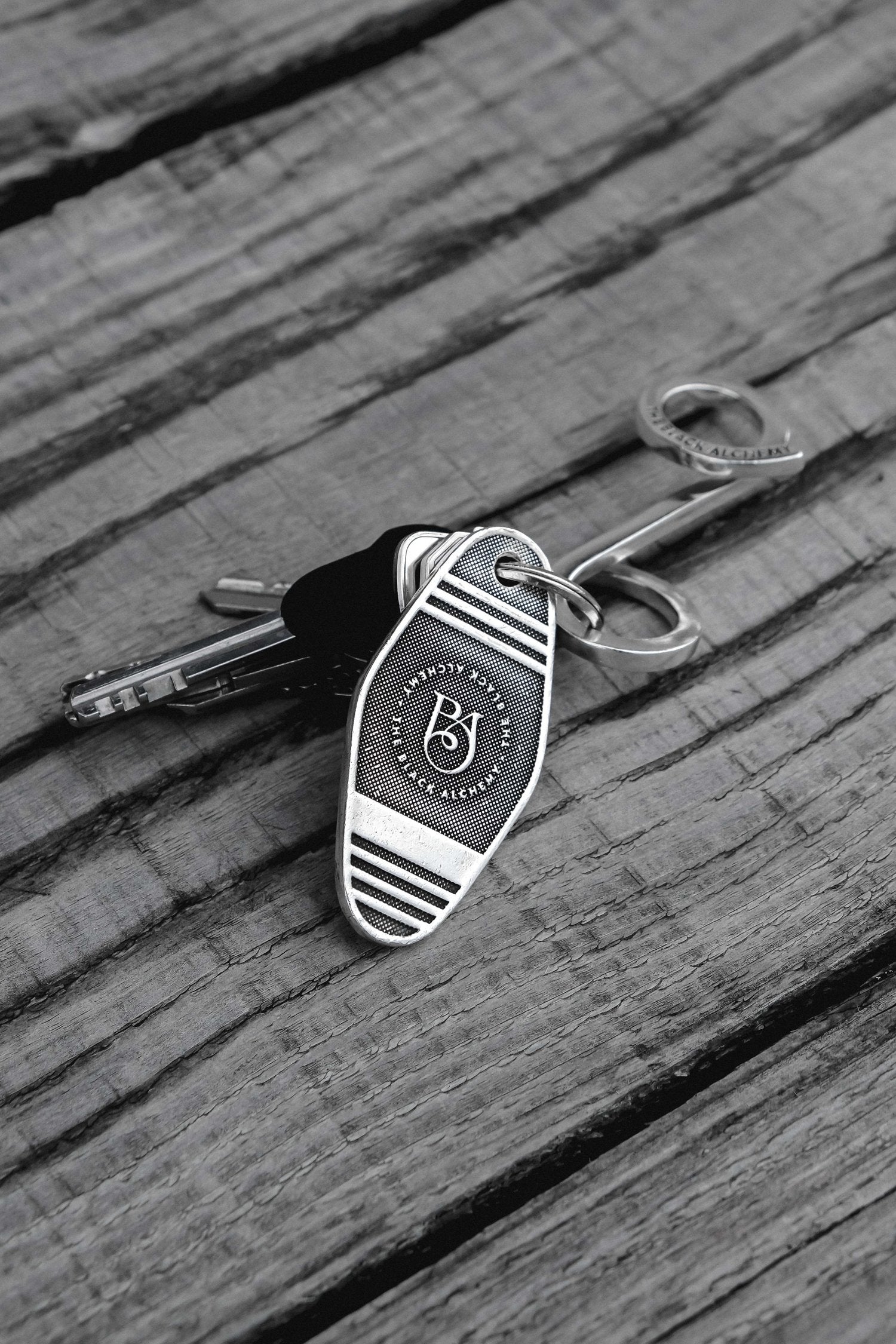 LOOPER KEYCHAIN