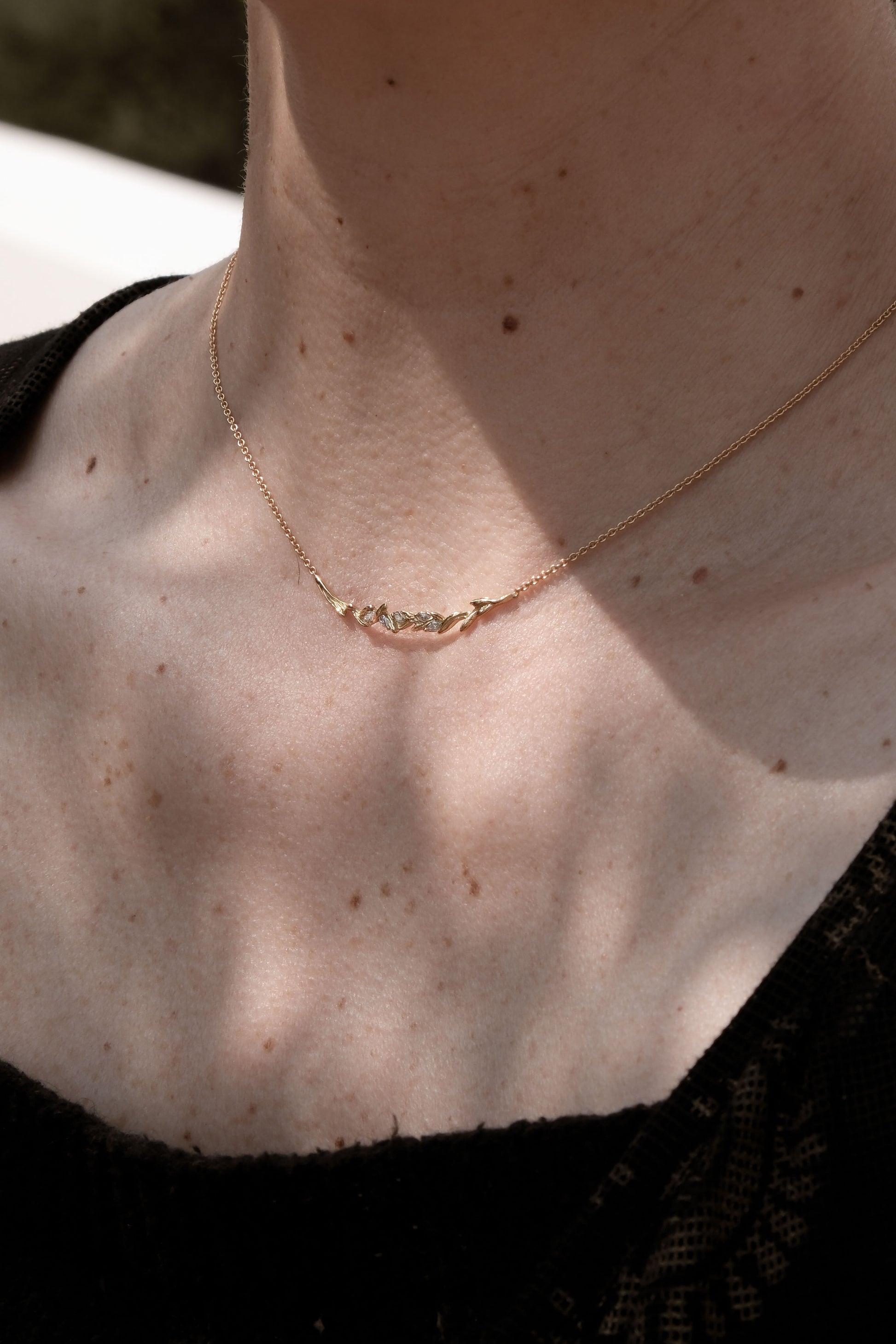 OLIVIA NECKLACE